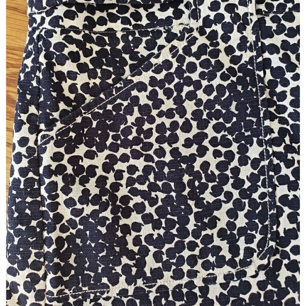 LOFT Splotches Shorts  - Picture 6 of 7